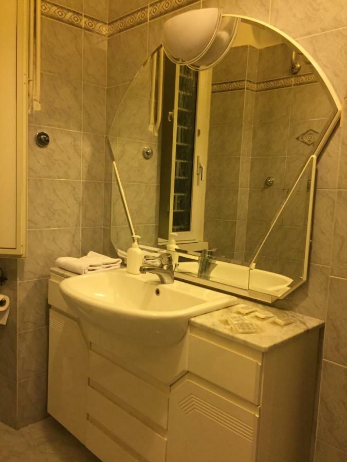 Varese Guest House Rome Buitenkant foto
